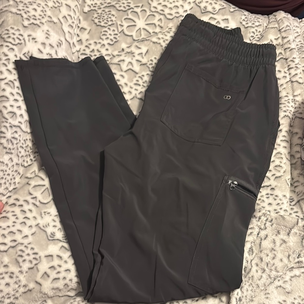 Women’s Charcoal cherokee scrub pants